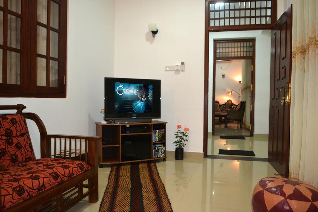 Orchidee Apartments Dehiwala-Mount Lavinia Екстер'єр фото